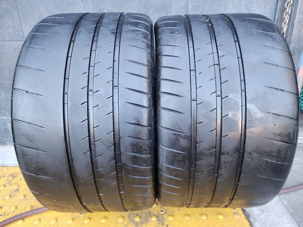 2 USED TIRES MICHELIN PILOT SPORT CUP 2 325/30/20