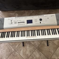 Yamaha Keyboard- Digital Piano 