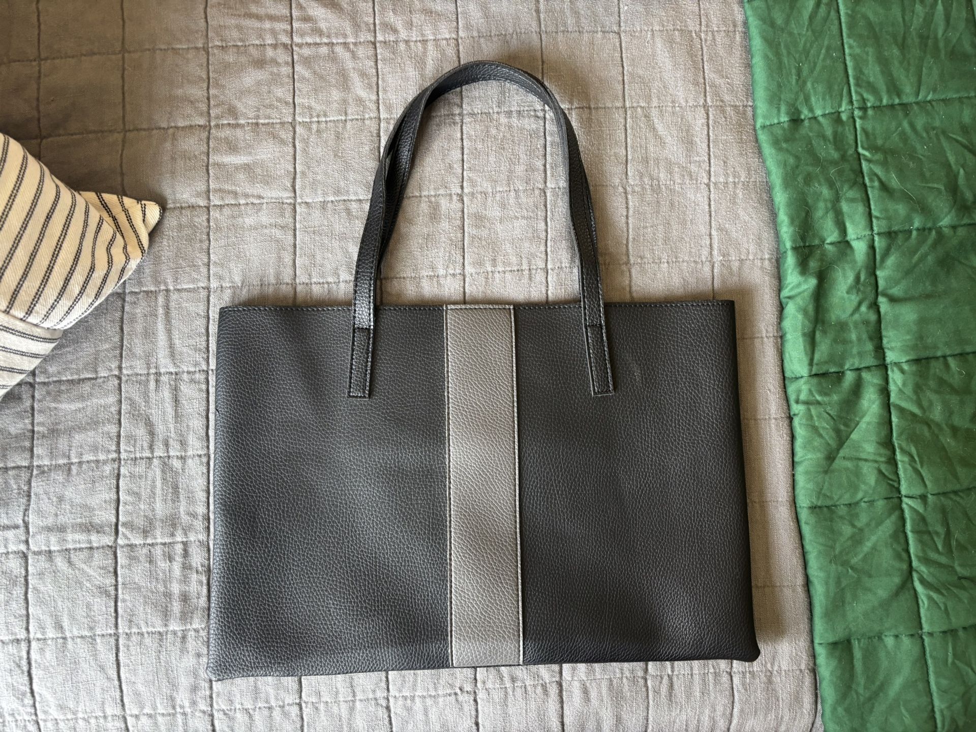 Vince Camuto Leather Shoulder Bag/Tote — Great Condition!