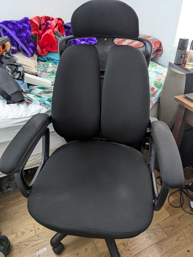 Office Chair With Slide Out Footrest 