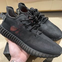 Adidas Yeezy Boost 350 V2 “Mono Cinder” Size 11M