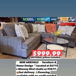 Sectional With Pillows 