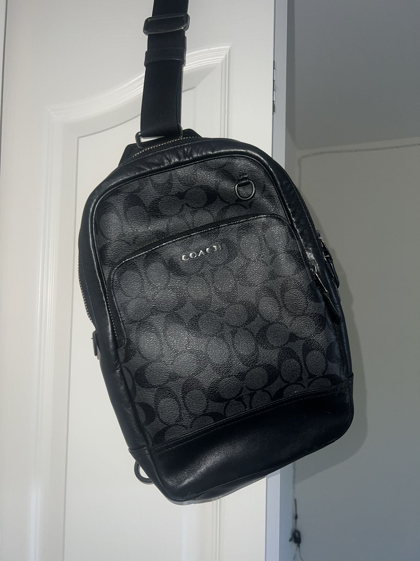 Coach C2932 Graham Pack Crossbody Sling-Bag Signature Charcoal Black