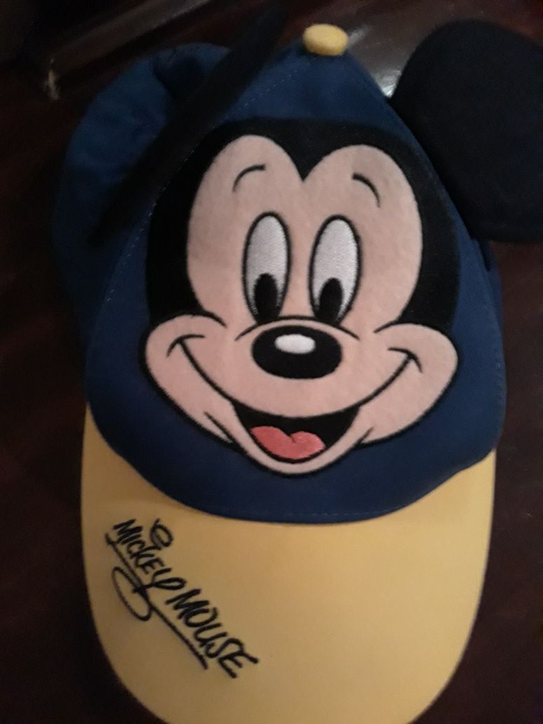 Disney Mickey mouse baseball cap collectible or Mickey fans