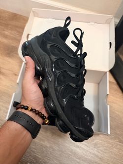 Nike Vapormax Plus 'Triple Black' Dark Grey 924453-004 Men's Size 9