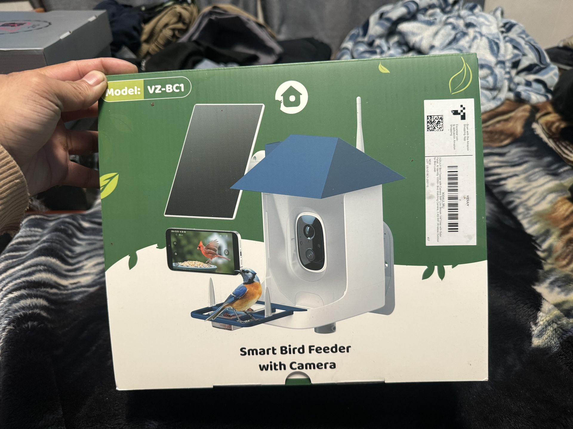 Smart Bird Feeder With Camera And Solar Panel