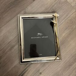Micheal Aram . Frame  Pic . Never Used. Open Box 
