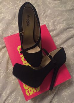 Black Mary Jane heels Size 8