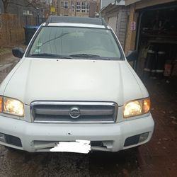 2004 Nissan Pathfinder