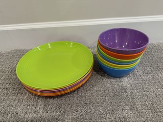 *Lot of 14 PCS Melange Brand Dinnerware Set*