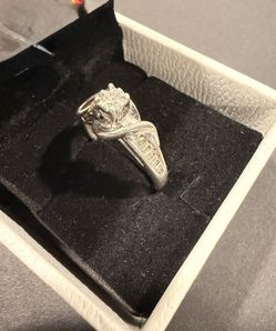 Real Diamonds 925 Sterling Silver Ring Sz7