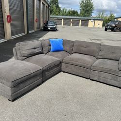 Sectional Couch 