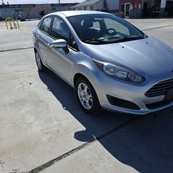 2015 Ford Fiesta