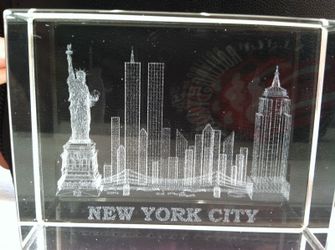 New York City Twin Towers Set of 2 Laser Etched Crystal Paper Weights