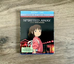 Spirited Away Blu Ray 2 DVD set w/Booklet!