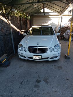 2008 MERCEDES E350 (lights)
