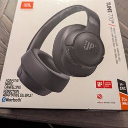 JBL Tune 770NC - Adaptive Noise Cancelling Wireless Over-Ear Headphones - Adaptive Noise Cancelling wireless over-ear headphones with 70H of long batt