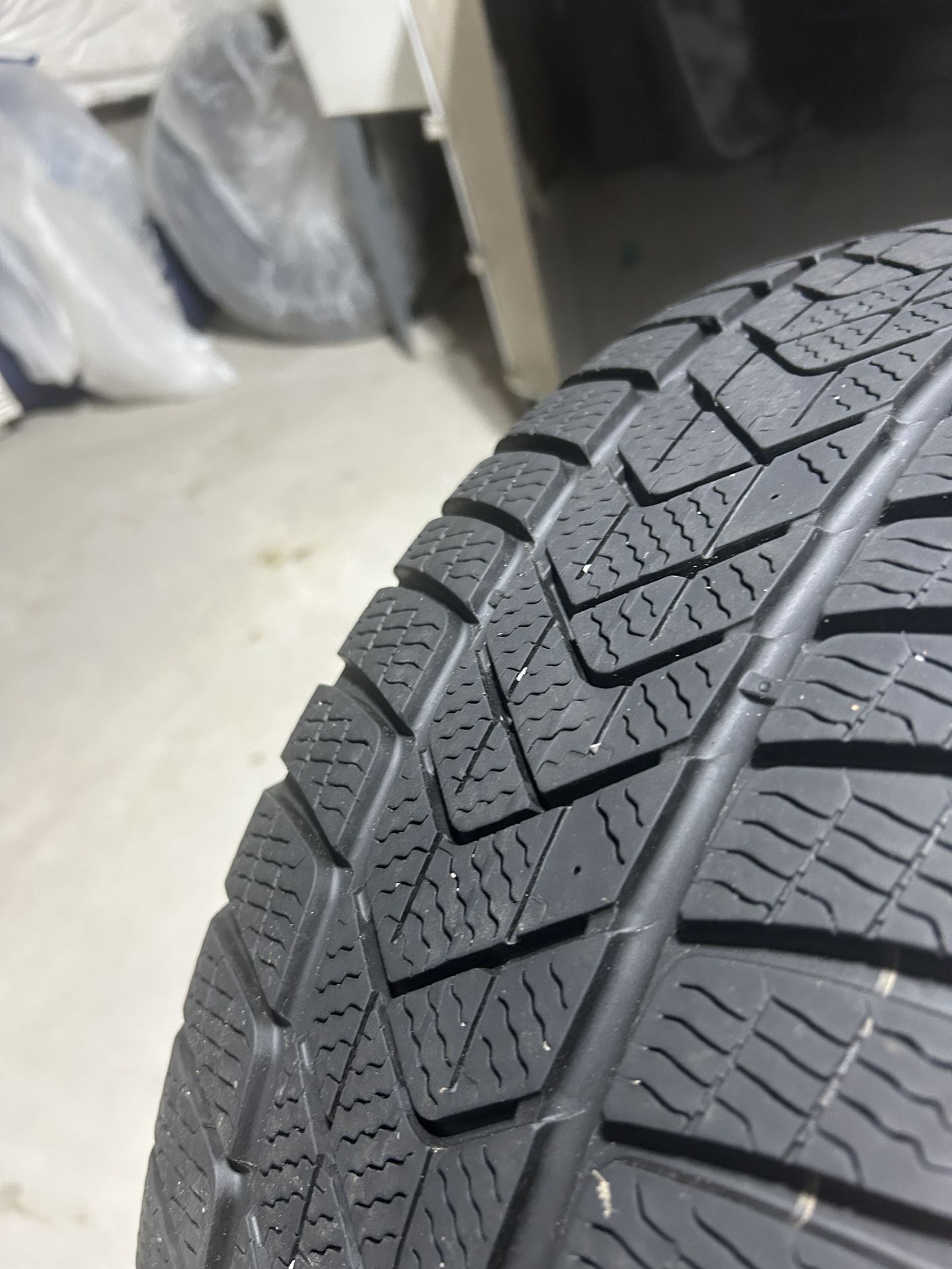 Set of Four Used Pirelli SottoZero Run Flat Winter Tires