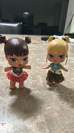 Vintage MGA Bratz Babyz Doll - Cloe "Angel" or Jade "Rock Star"