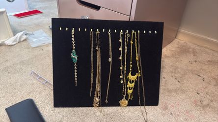 Necklace Or Bracelet Holder 