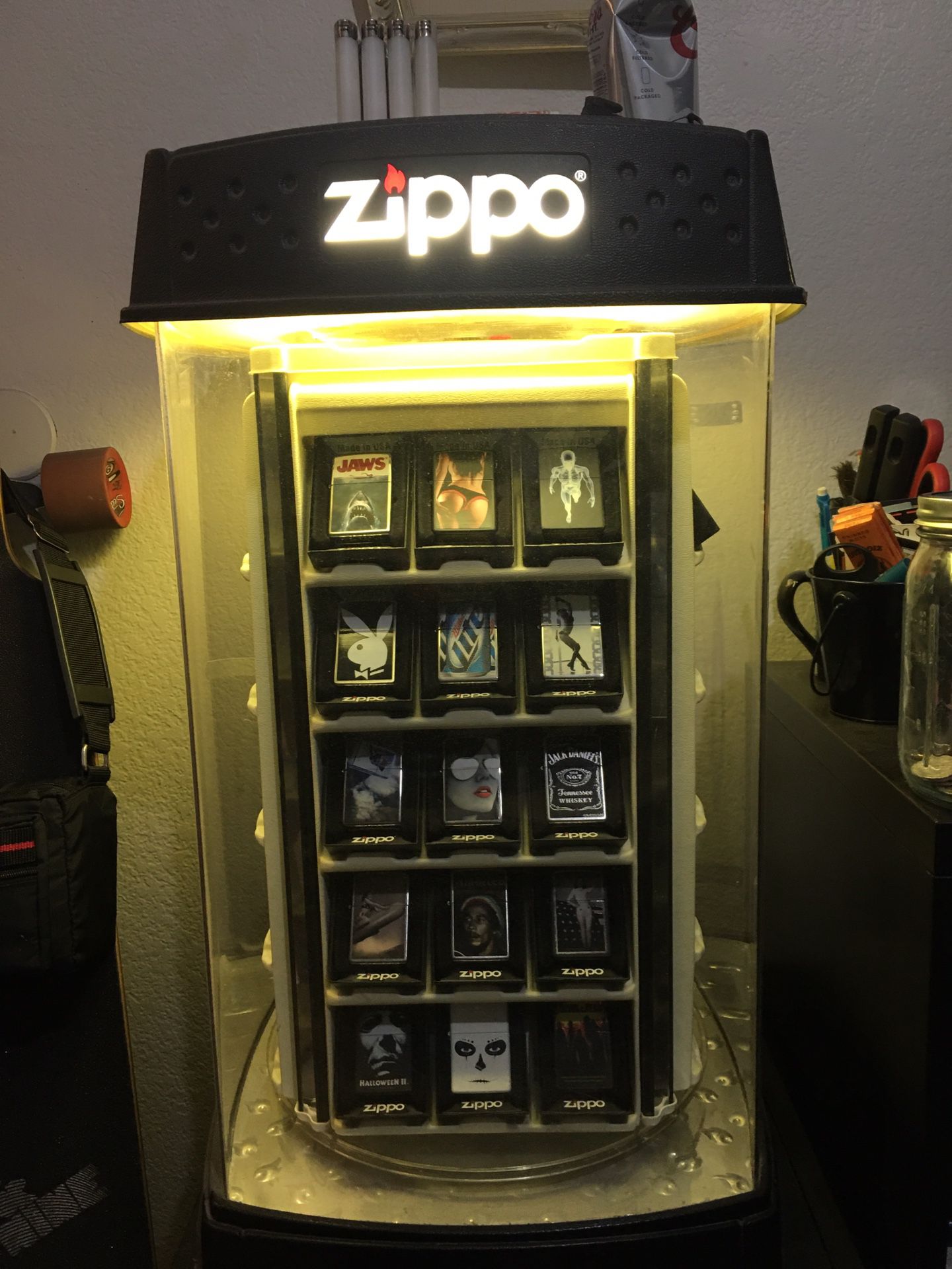 Zippo display case, zippo included