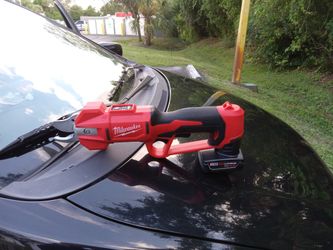 Milwaukee Brushless M12 Pruning Shears With M12 Red Lithium XC 4.0 Battery