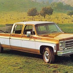 WANTED - Looking For a 1976 Chevy Crew Cab Truck.