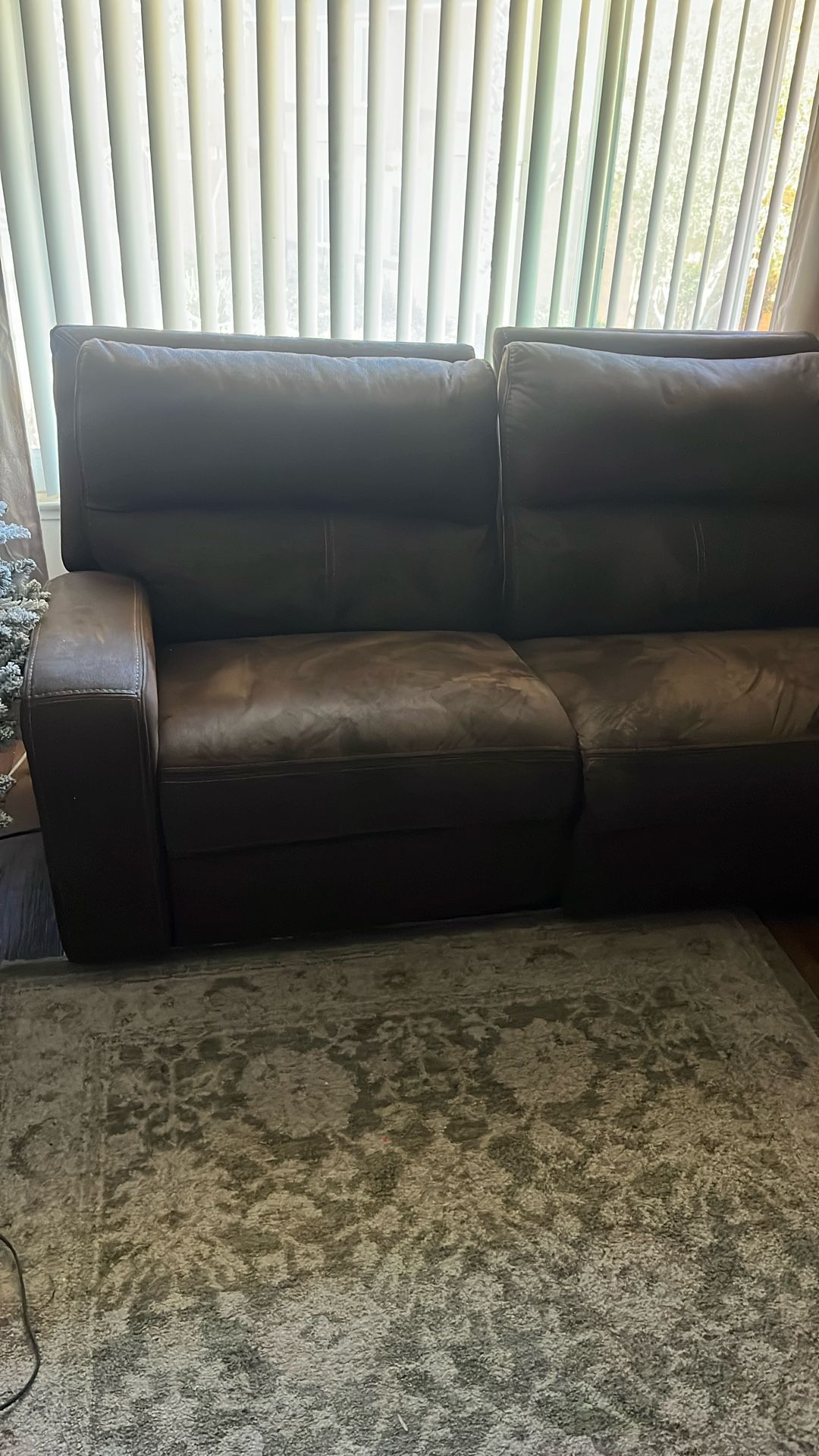 Reclining Couches Sectionals