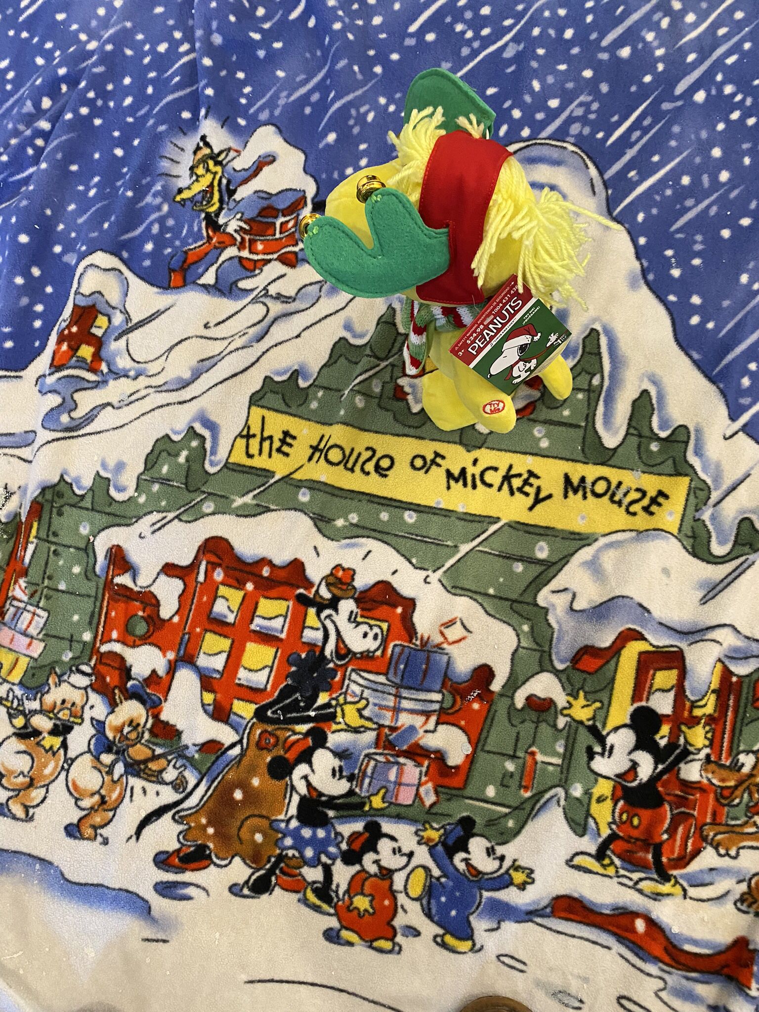 Christmas The Disney Store Mickey Mouse Blanket