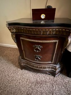 King size bedroom set