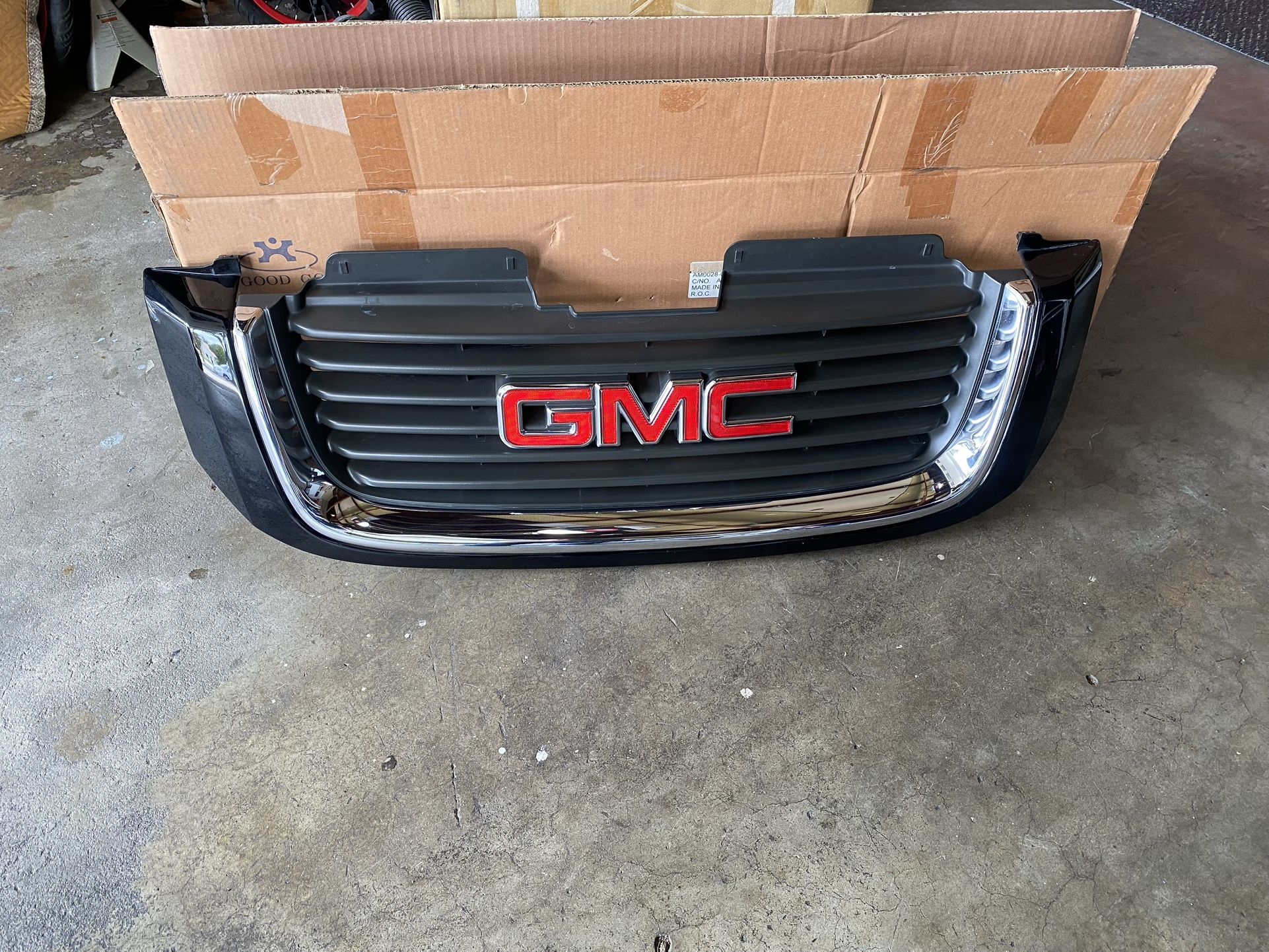 GMC Envoy Grill