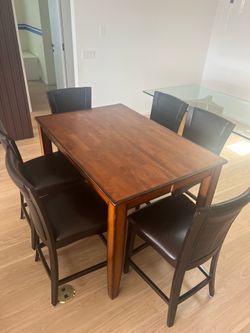 Dining table and 6 chairs