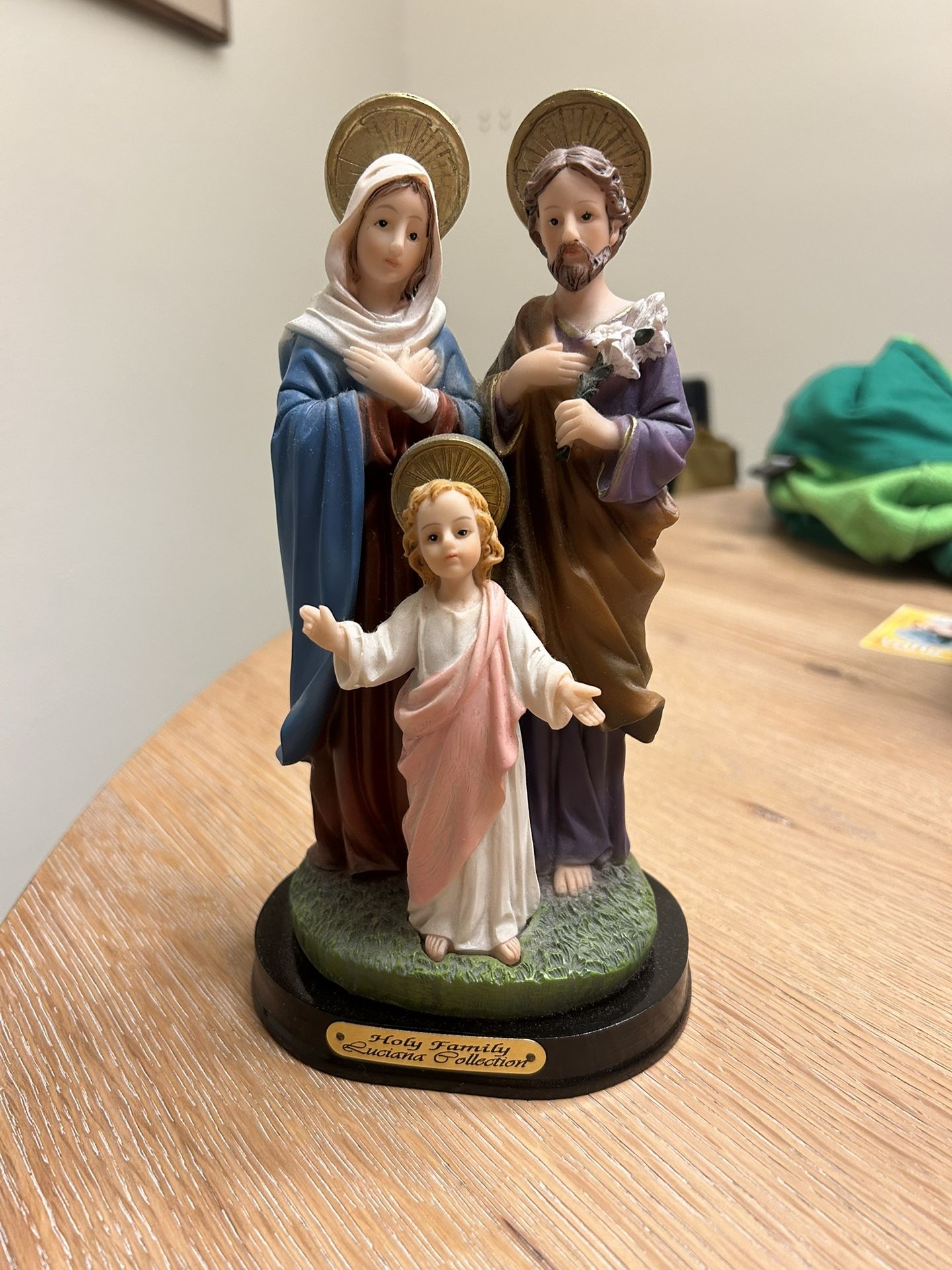 Holy Family Statue- Sagrada Familia- Luciana Collection