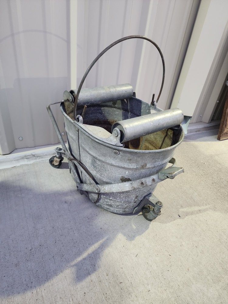 Metal Mop Bucket