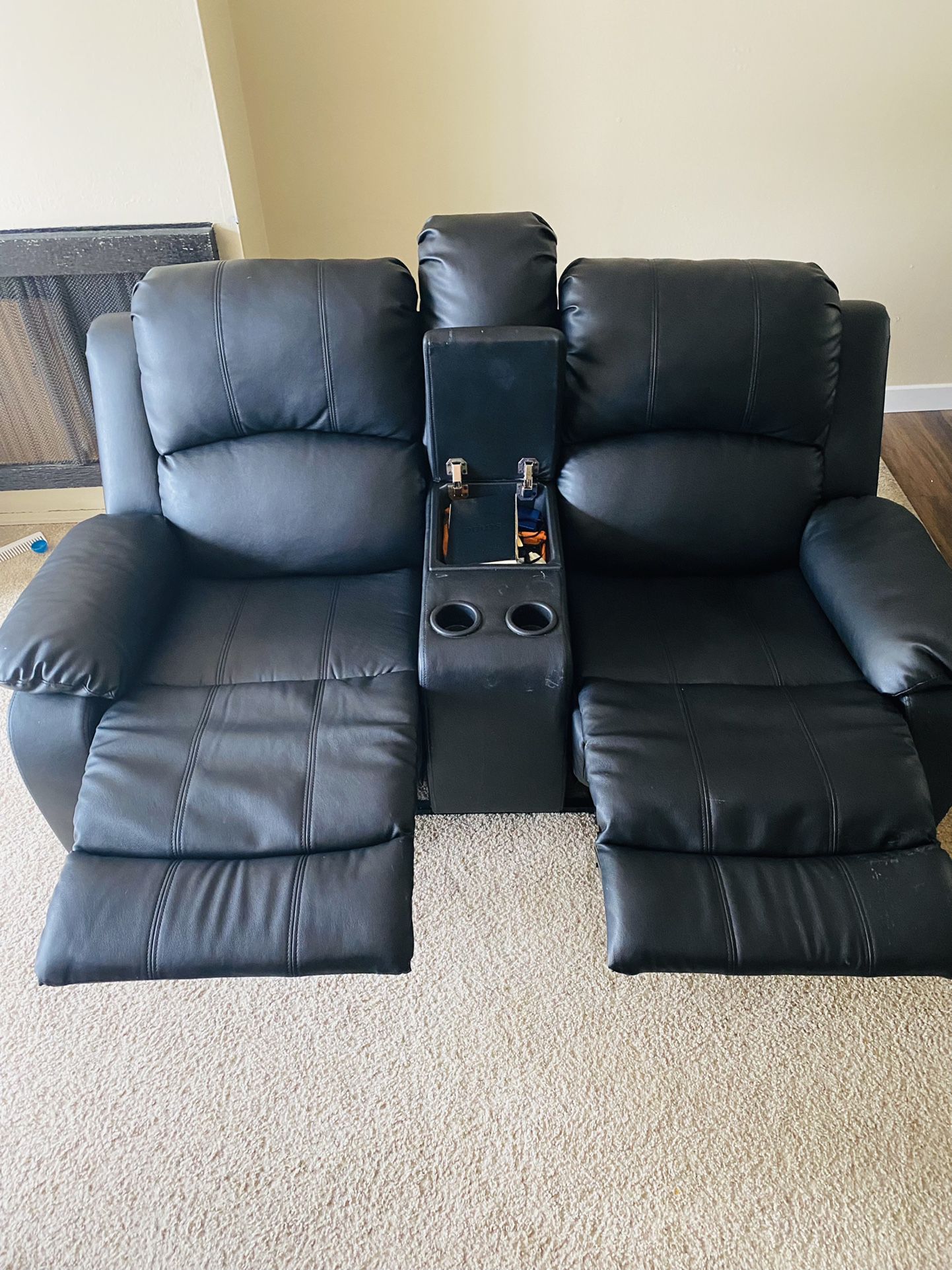 Loveseat (Leather recliner)