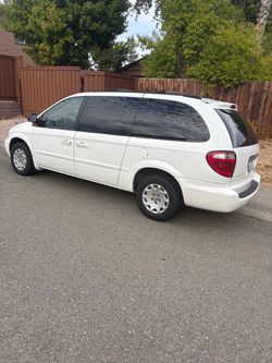 2001 Chrysler town & country