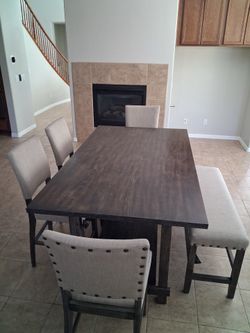 6 Piece Counter Height Dinning Set