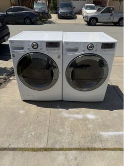 LG Washer/Dryer (Gas Dryer + Stackable) 30 day warranty