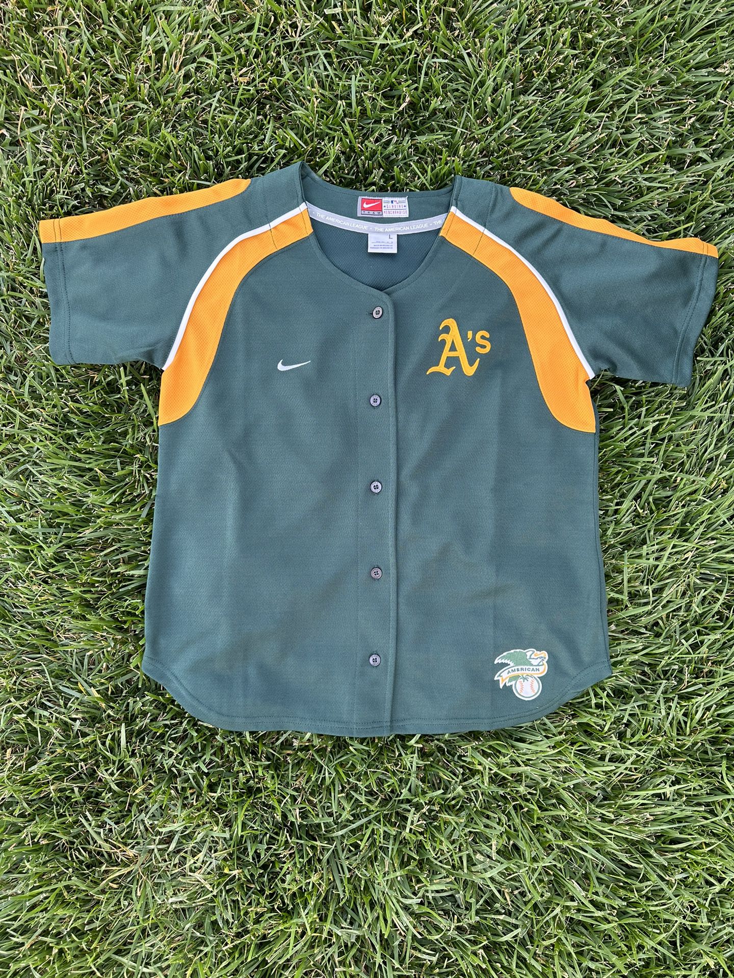 Vintage Nike MLB Oakland A's Jersey Wmns szL for Sale in Vallejo