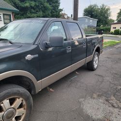 2006 Ford F-150.      Parts