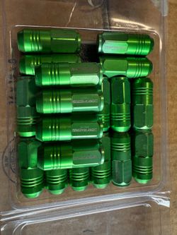 Honda lug nuts