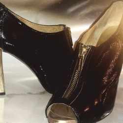 MICHAEL KORS PATENT LEATHER HEELS 
