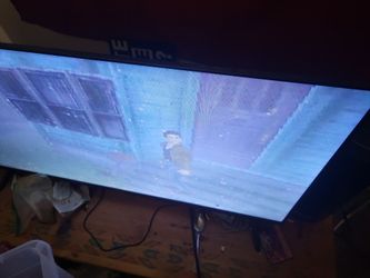 Flat Screen LED TV roku TV
