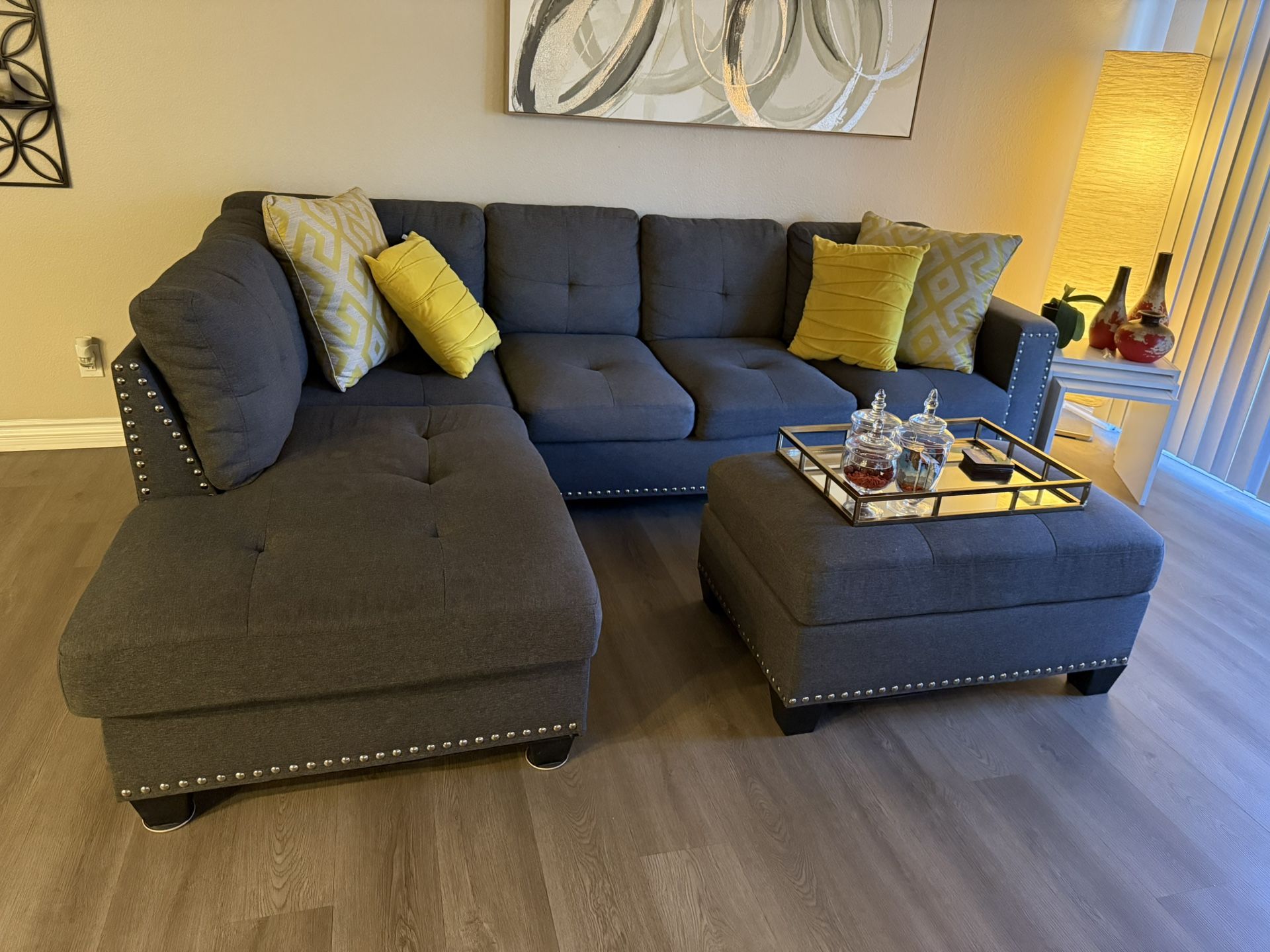 Sectional sofa and ottoman