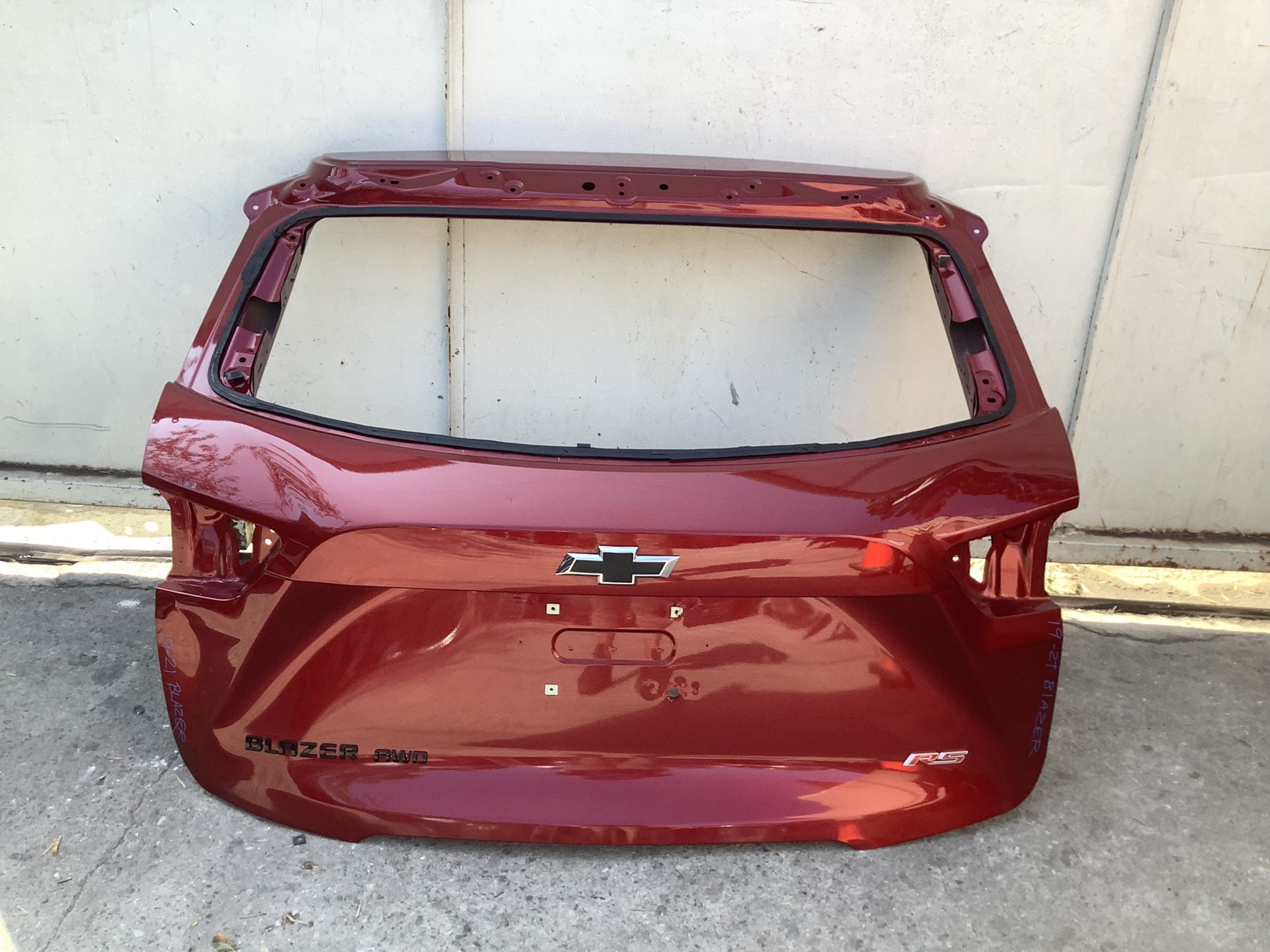 20192021 CHEVY BLAZER TAILGATE OEM for Sale in Wilmington, CA OfferUp