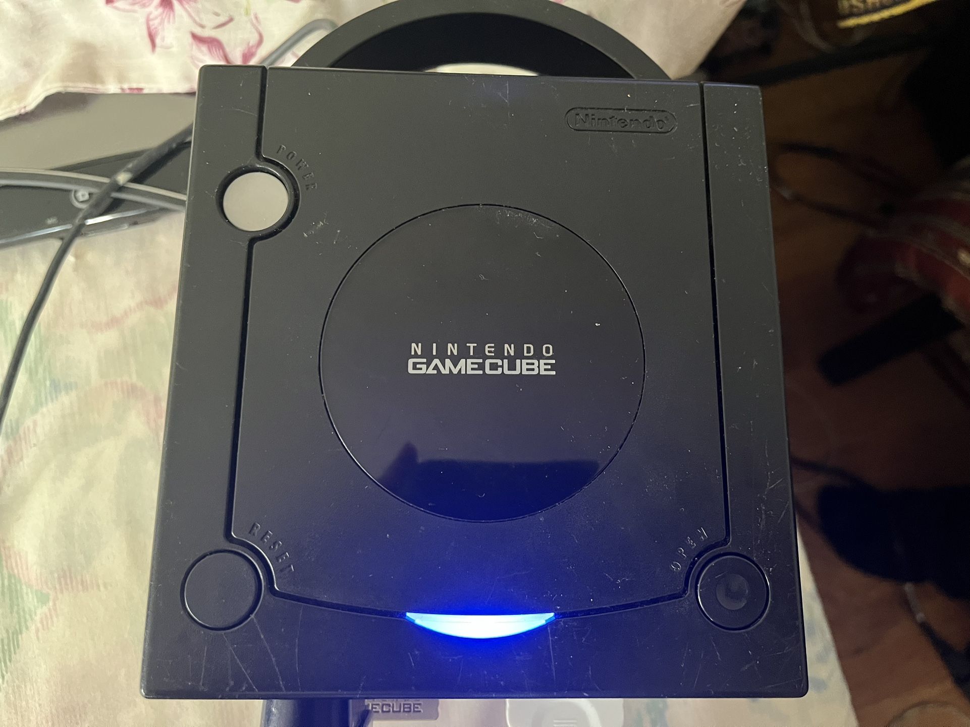 Nintendo GameCube Bundle (READ DESCRIPTION!)