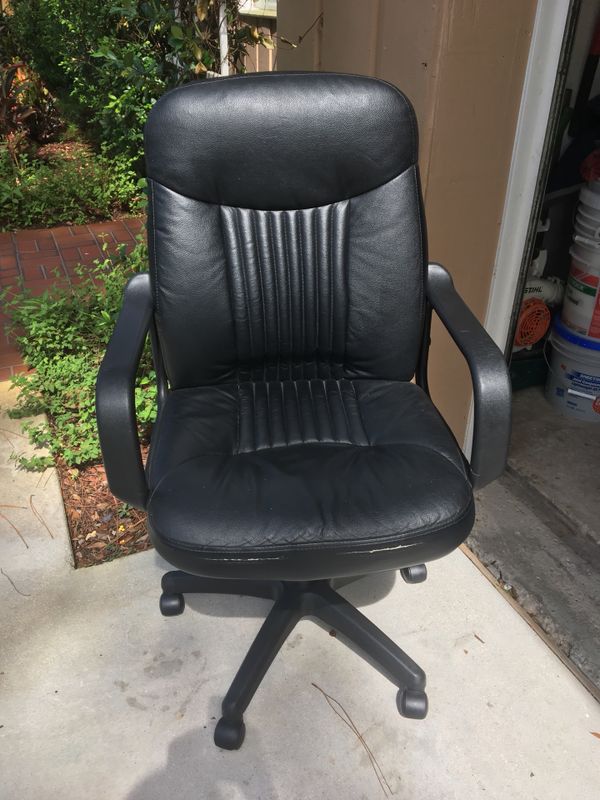 Black Office Desk Chair For In Boca Raton Fl Offerup