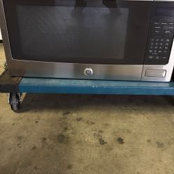 Microwave GE $35