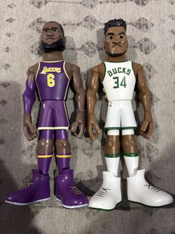 Funko Gold LeBron James 12 Inch Premium Vinyl Figure Chase Purple Jersey NBA