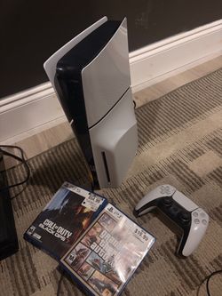 PS5 Slim  Disc (PlayStation 5) - Controller and Games included